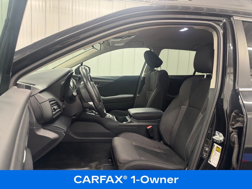 2024 Subaru Outback Premium Image 10 of 17