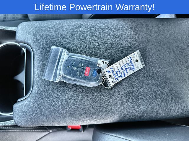 2024 Subaru Solterra Limited Image 23 of 30