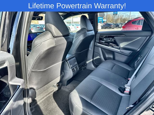 2024 Subaru Solterra Limited Image 19 of 30