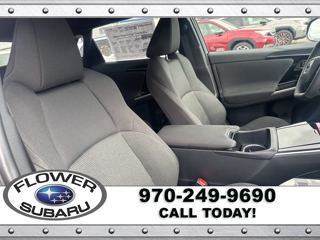 Vehicle image 11 of 23