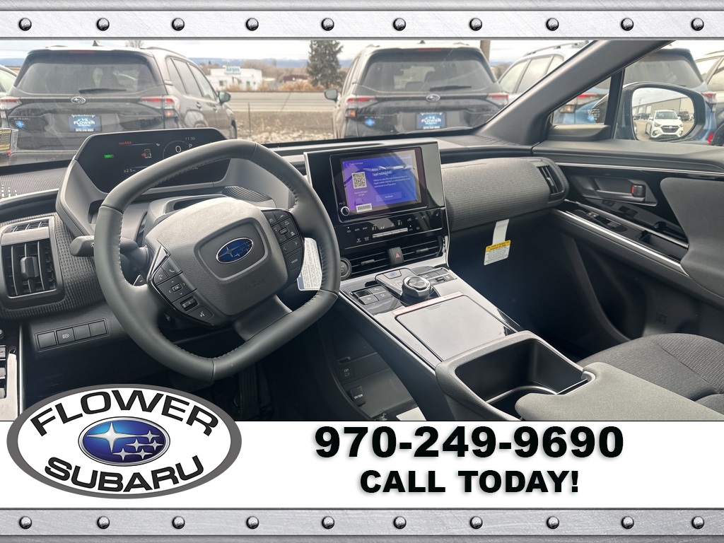 Vehicle image 19 of 23