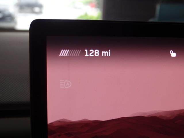 Vehicle image 20 of 27