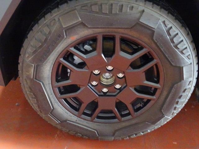 Vehicle image 26 of 27