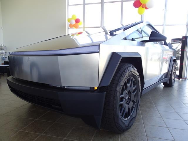 Vehicle image 5 of 27