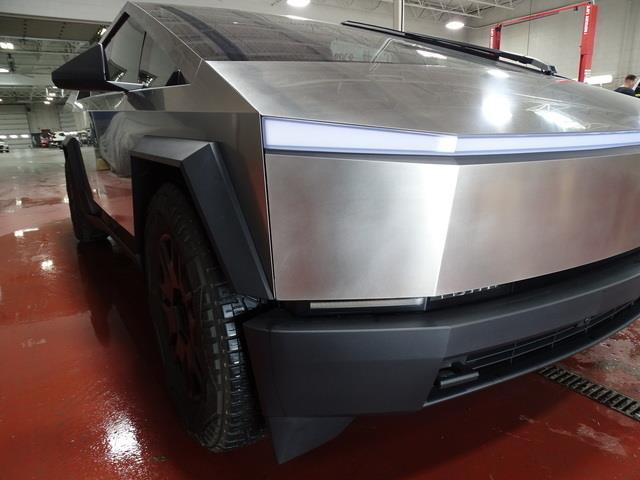 Vehicle image 27 of 27