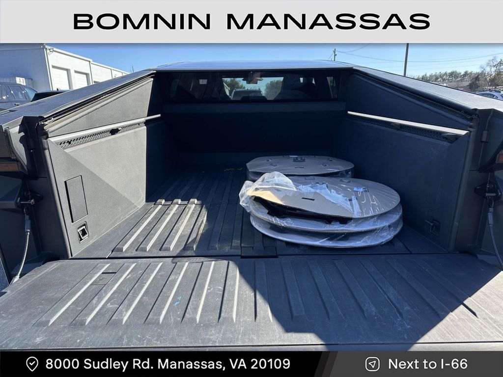 Vehicle image 12 of 30