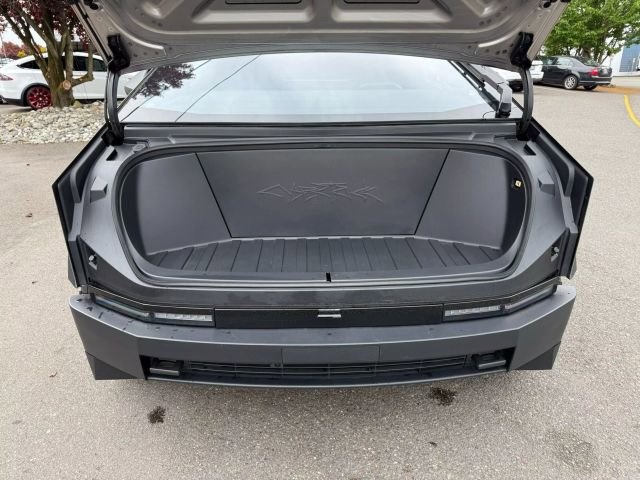 Vehicle image 12 of 32