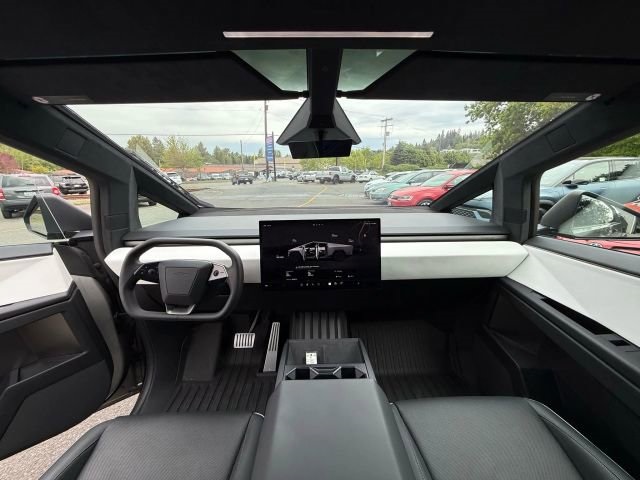 Vehicle image 20 of 32