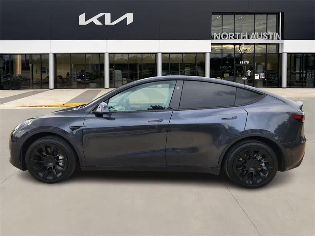 Vehicle image 5 of 33