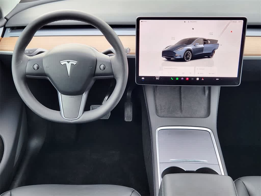Vehicle image 16 of 33