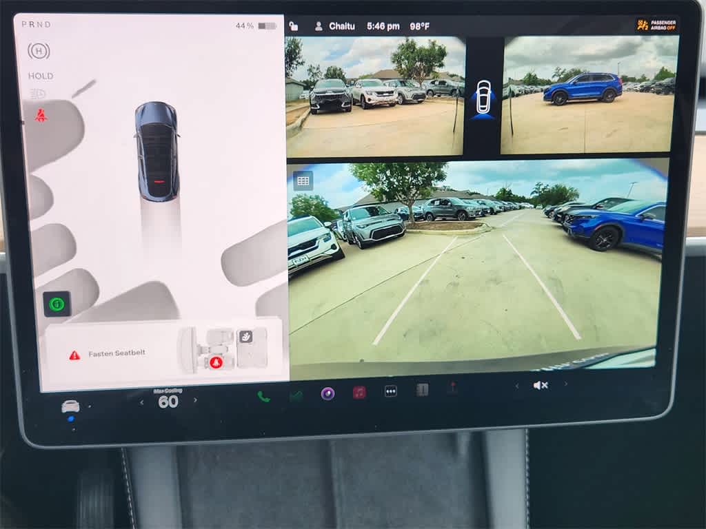 Vehicle image 19 of 33