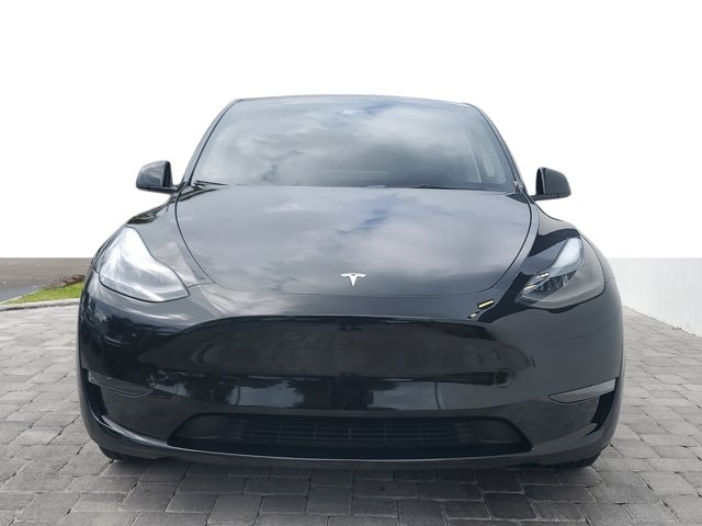 Vehicle image 3 of 28
