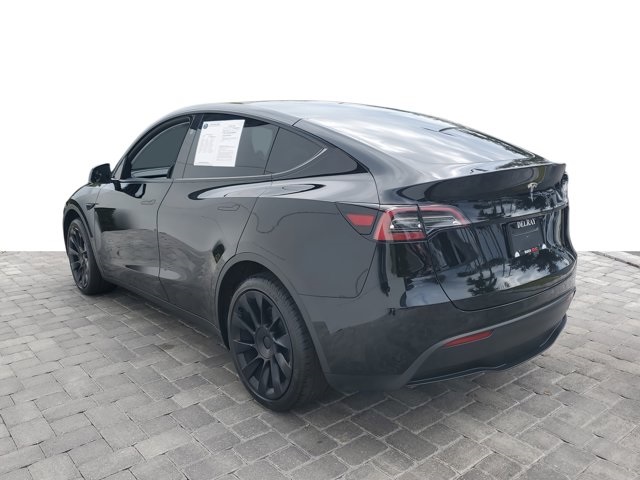 Vehicle image 6 of 28