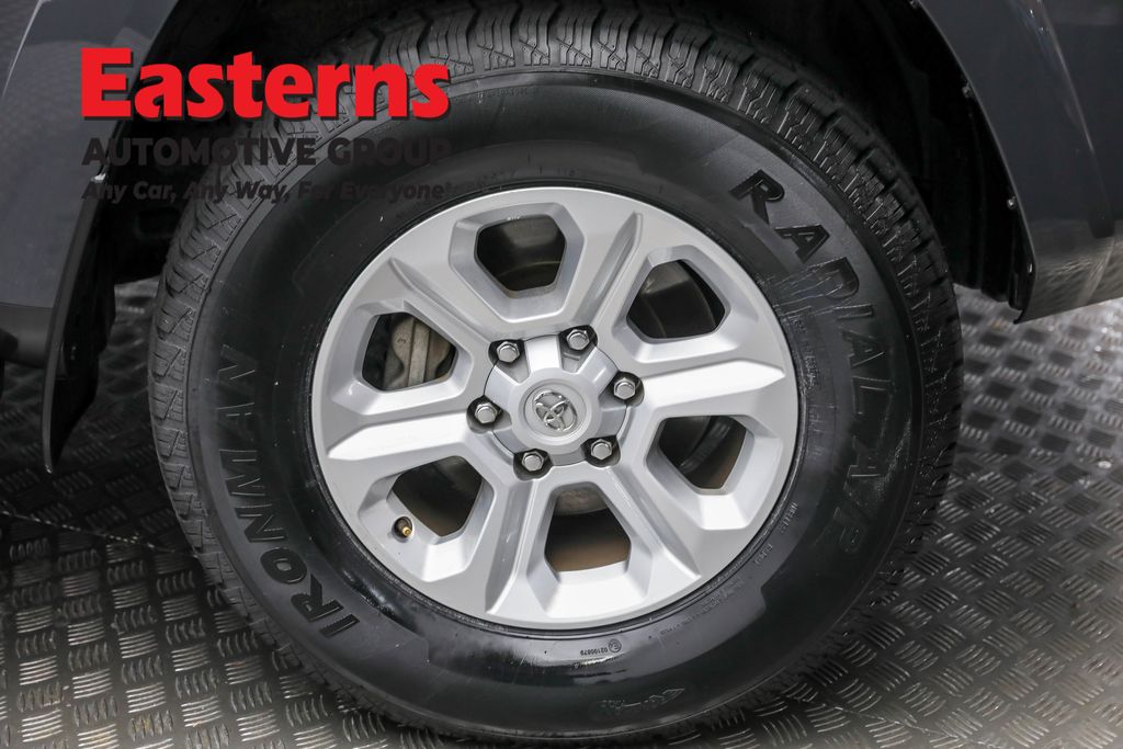 2024 Toyota 4Runner SR5 Image 39 of 63