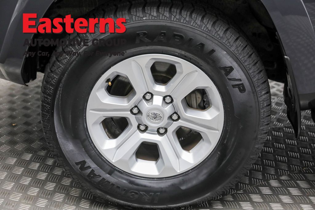 2024 Toyota 4Runner SR5 Image 41 of 63