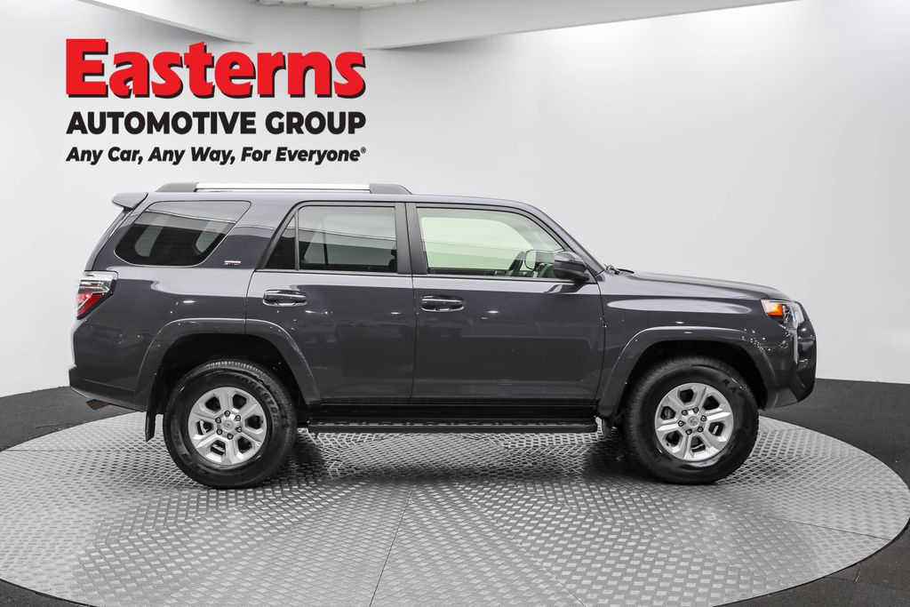 2024 Toyota 4Runner SR5 Image 18 of 63