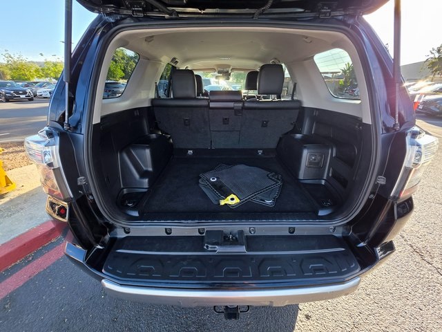 2024 Toyota 4Runner TRD Off Road Premium Image 10 of 43