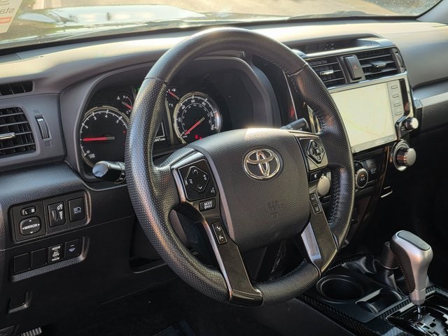 2024 Toyota 4Runner TRD Off Road Premium Image 17 of 43