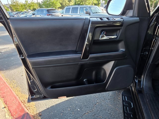 2024 Toyota 4Runner TRD Off Road Premium Image 25 of 43