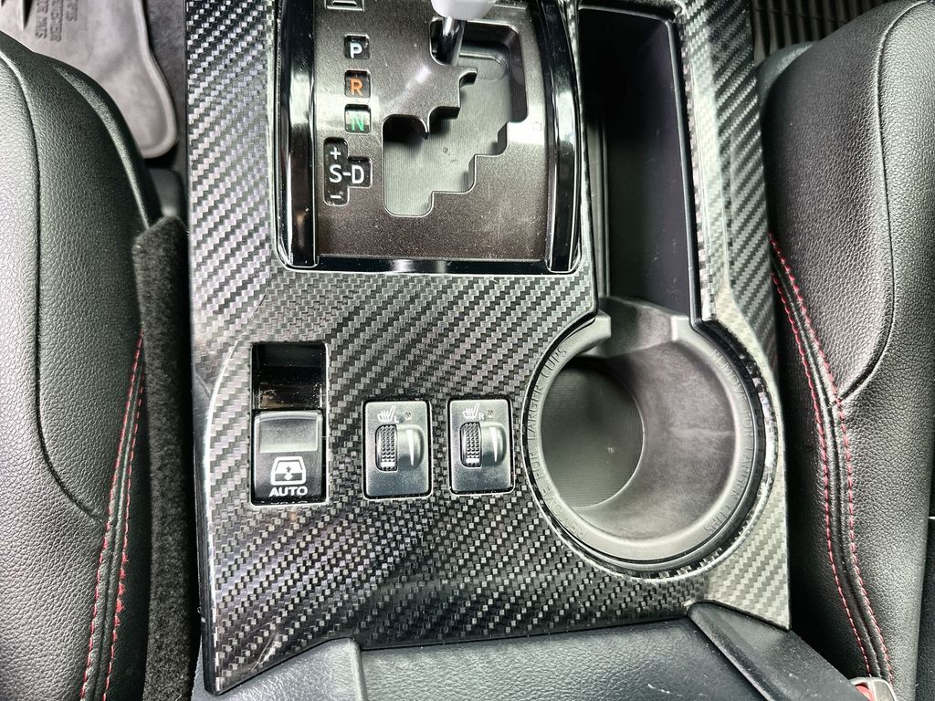 Vehicle image 29 of 36