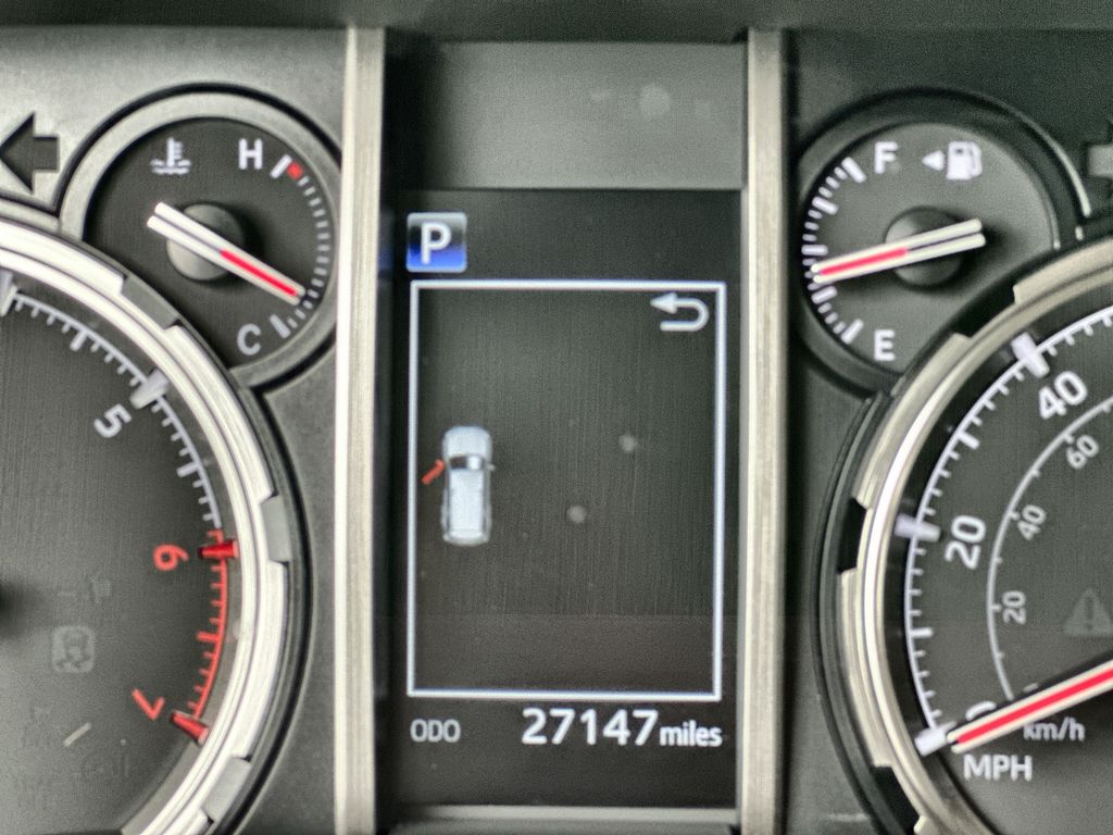 Vehicle image 20 of 36