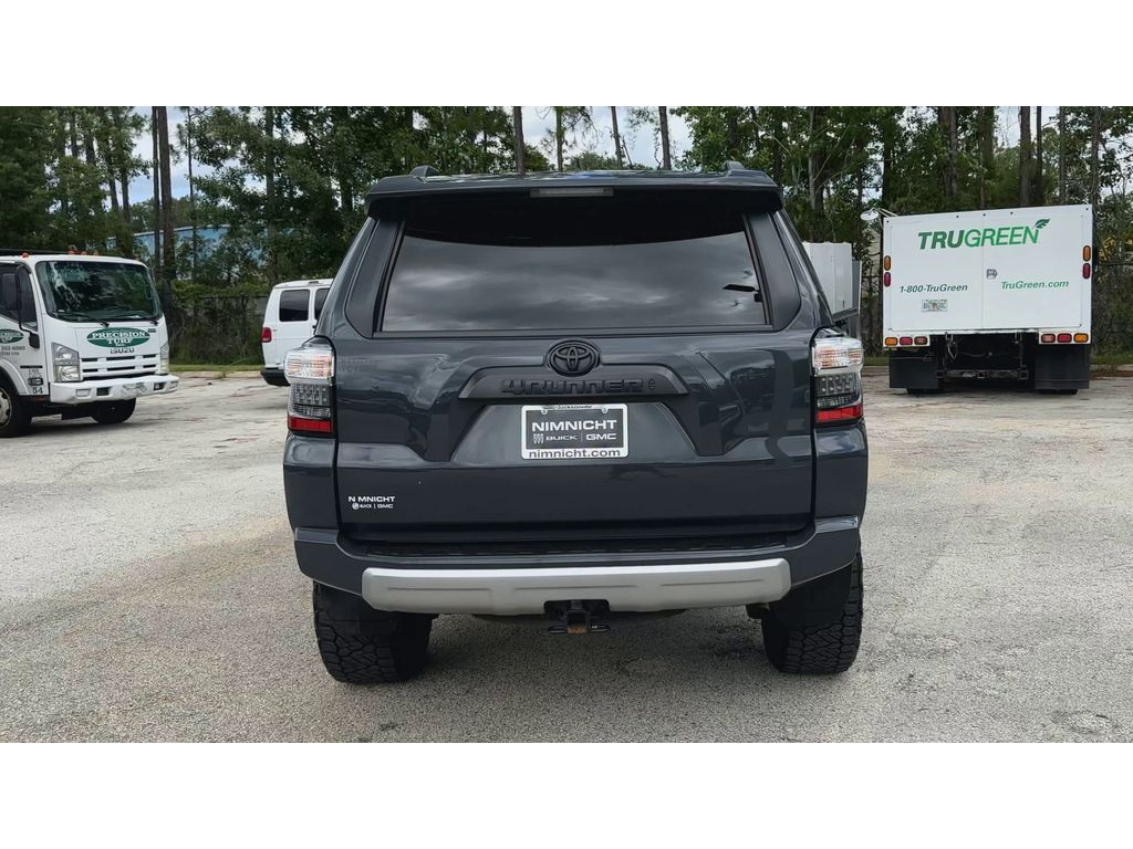 Vehicle image 8 of 36