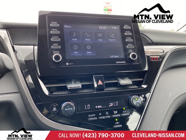 Vehicle image 16 of 23