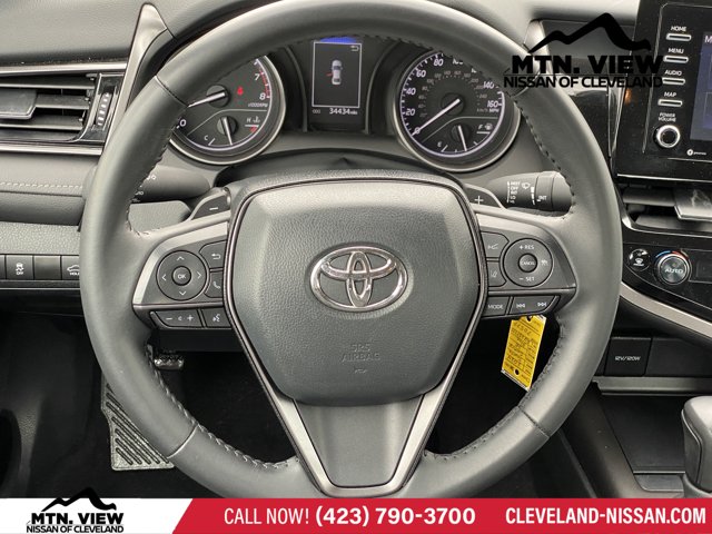 Vehicle image 11 of 23