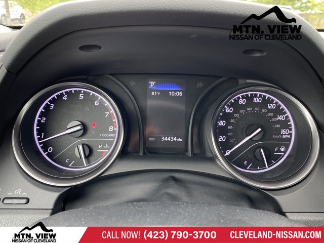 Vehicle image 12 of 23