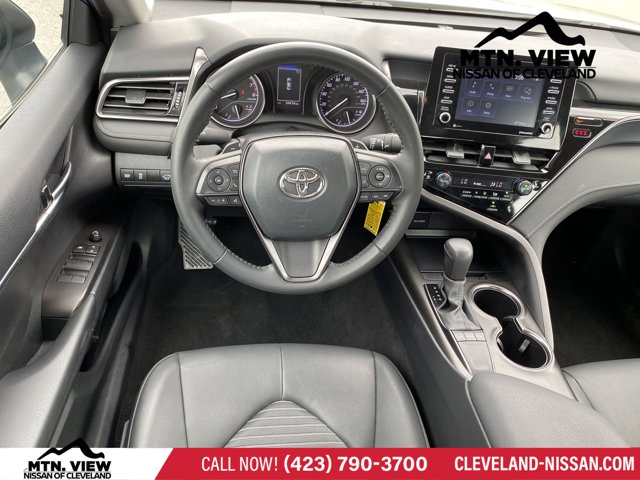 Vehicle image 7 of 23