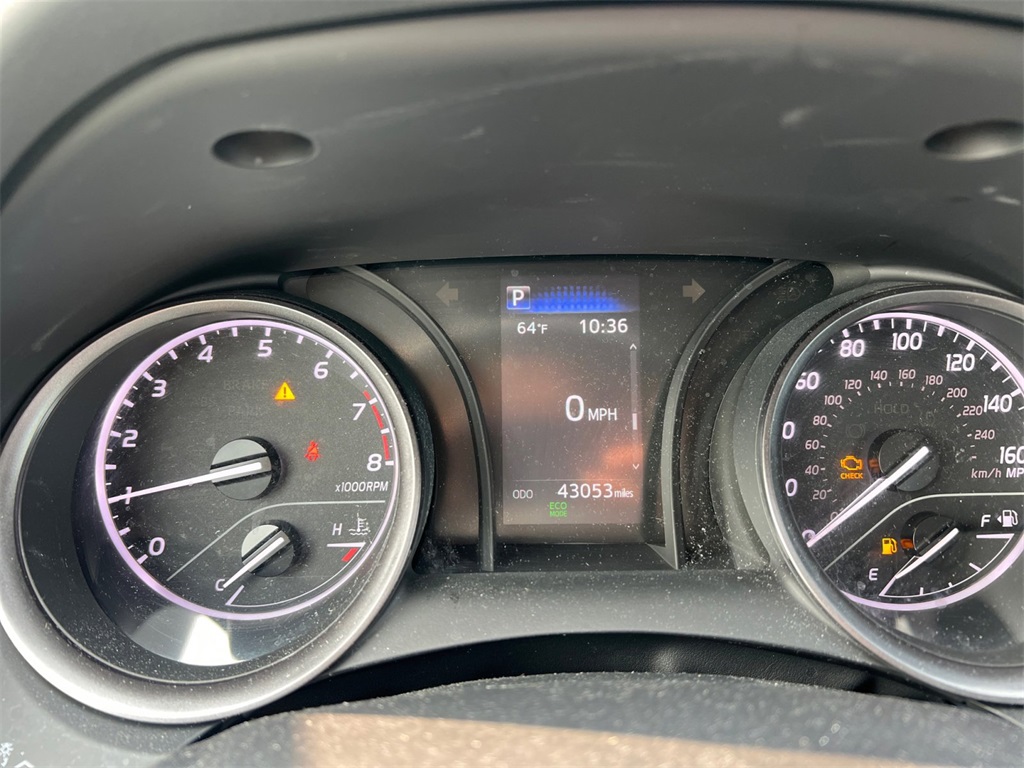 Vehicle image 16 of 32
