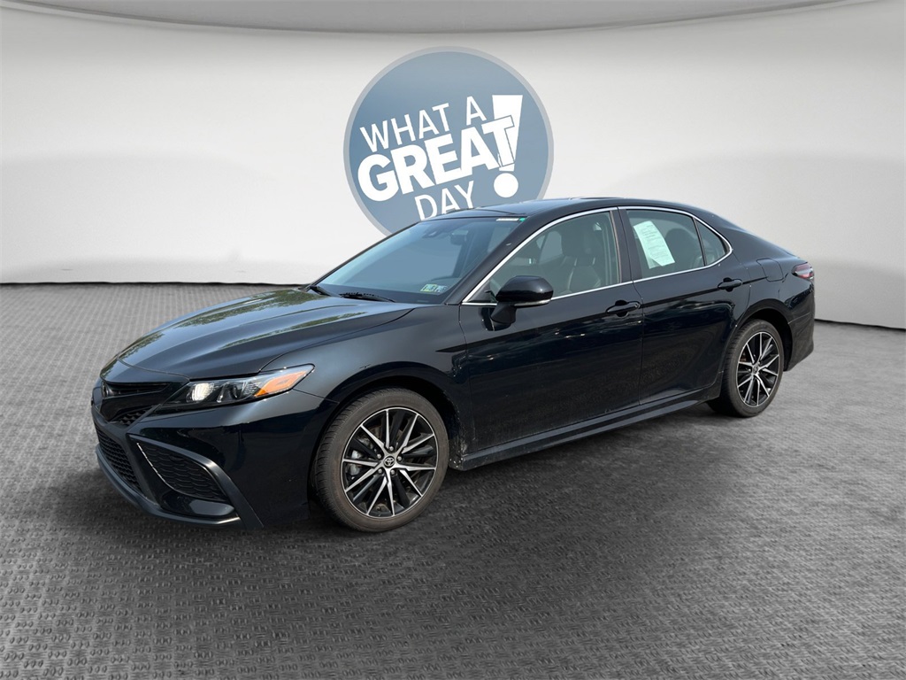 Vehicle image 1 of 32