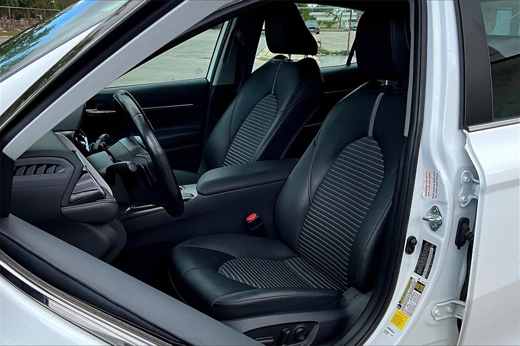 2024 Toyota Camry SE Image 11 of 31