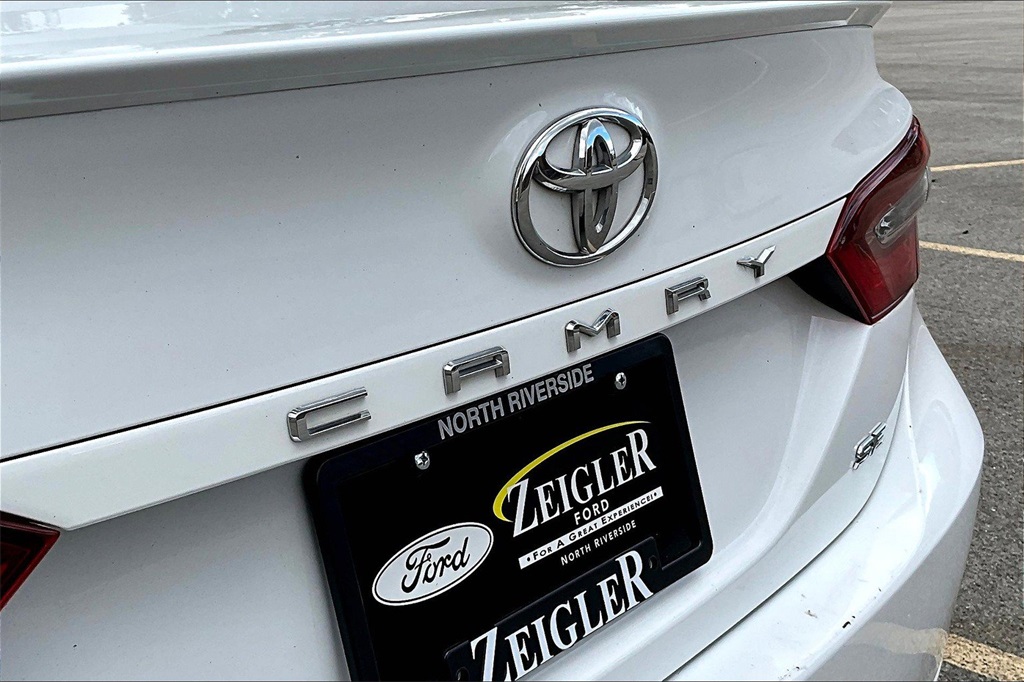 2024 Toyota Camry SE Image 26 of 31
