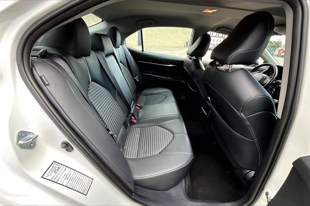2024 Toyota Camry SE Image 8 of 31