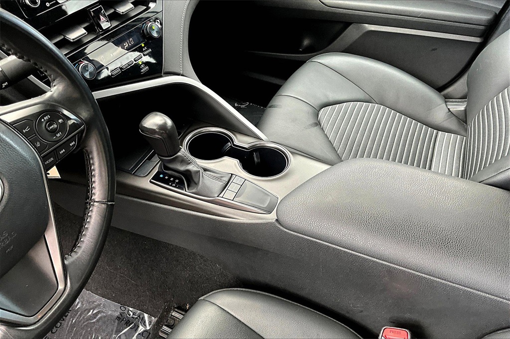 2024 Toyota Camry SE Image 21 of 31