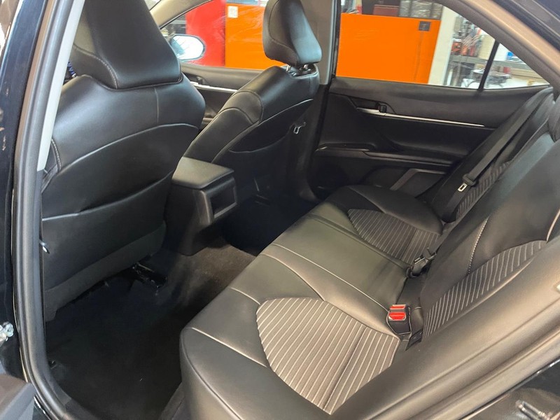 Vehicle image 16 of 34