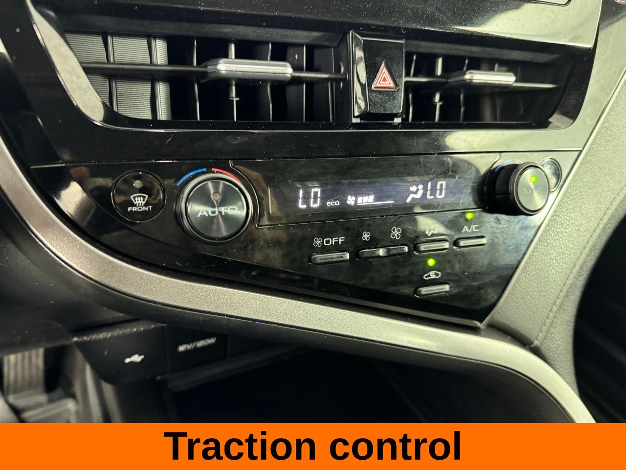 Vehicle image 11 of 24