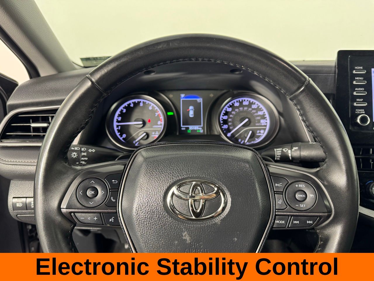 Vehicle image 14 of 24