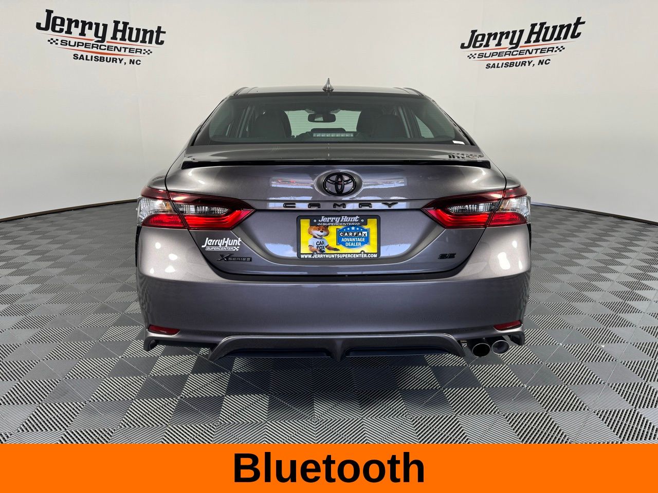 Vehicle image 4 of 24