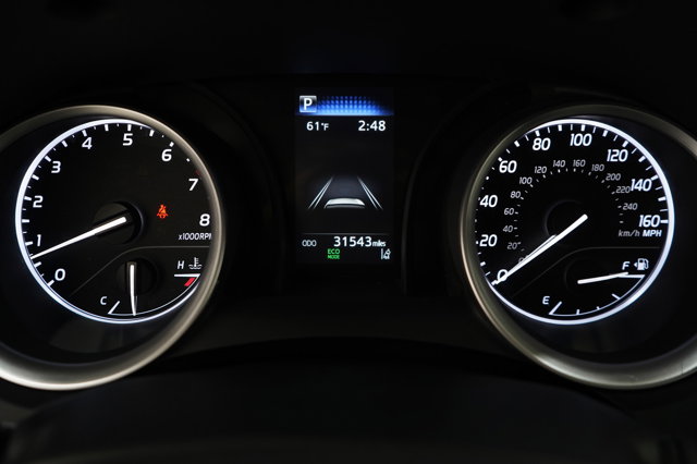 Vehicle image 24 of 29
