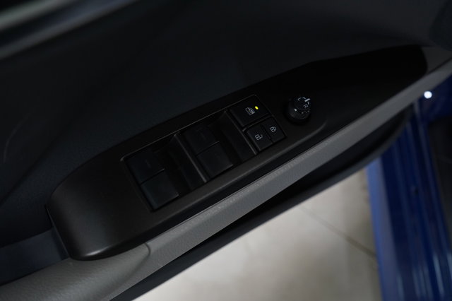 Vehicle image 18 of 29