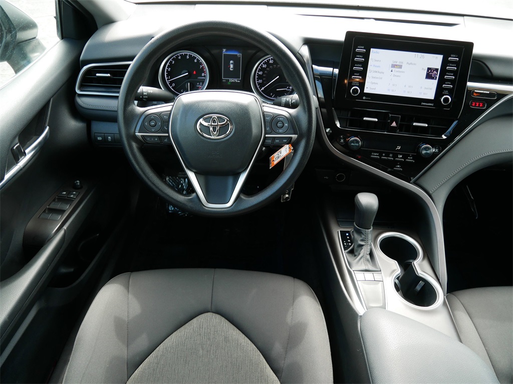 Vehicle image 10 of 29