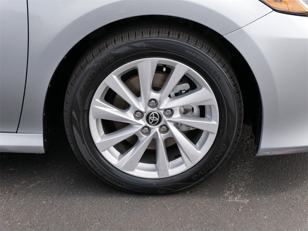 Vehicle image 7 of 29