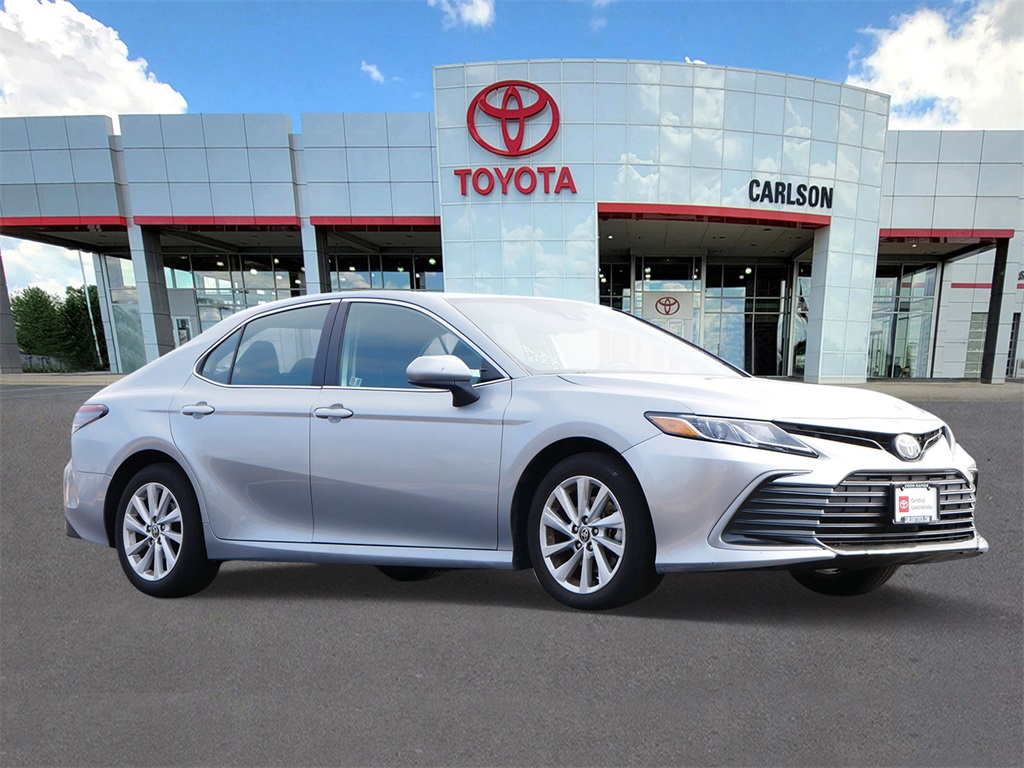 Vehicle image 2 of 29