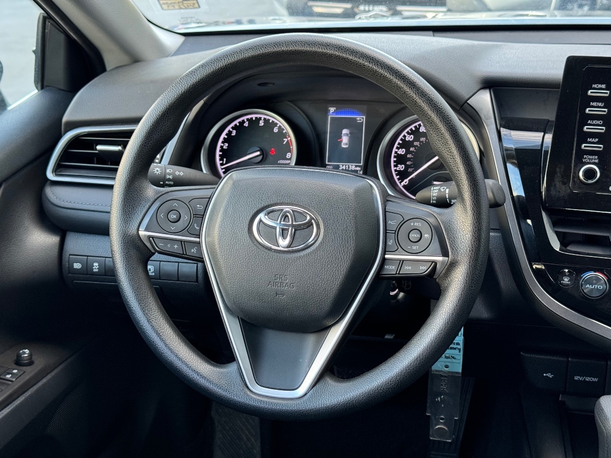 Vehicle image 18 of 18