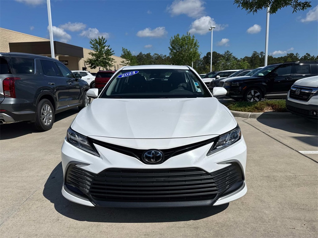 Vehicle image 2 of 27