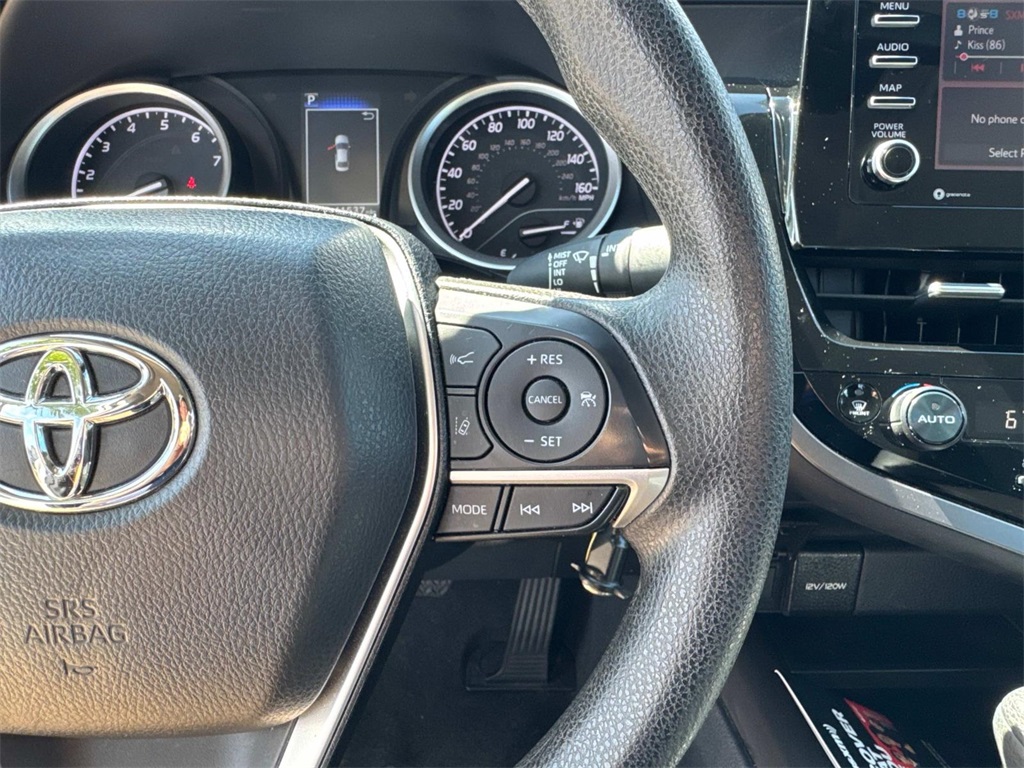 Vehicle image 22 of 27