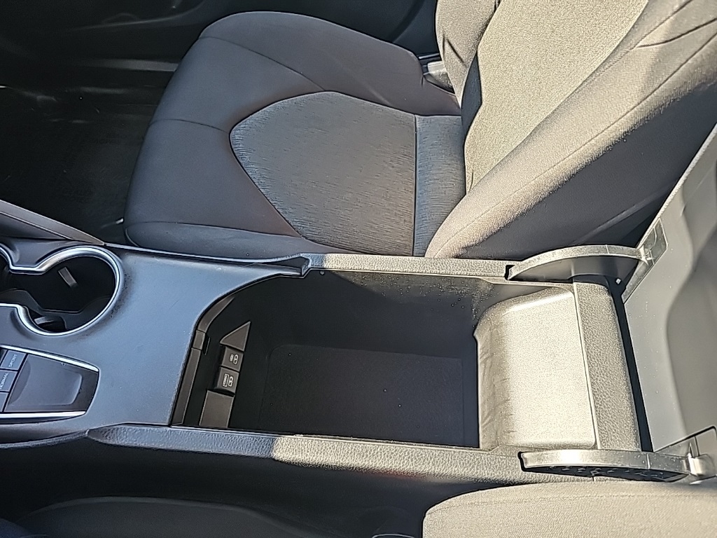 2024 Toyota Camry LE Image 26 of 36