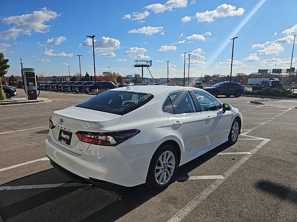 2024 Toyota Camry LE Image 4 of 36